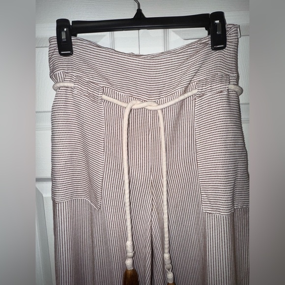 Lofty style Striped Wide-Leg Pants with Tassels handmade in Brazil. Size M beige - Picture 4 of 15